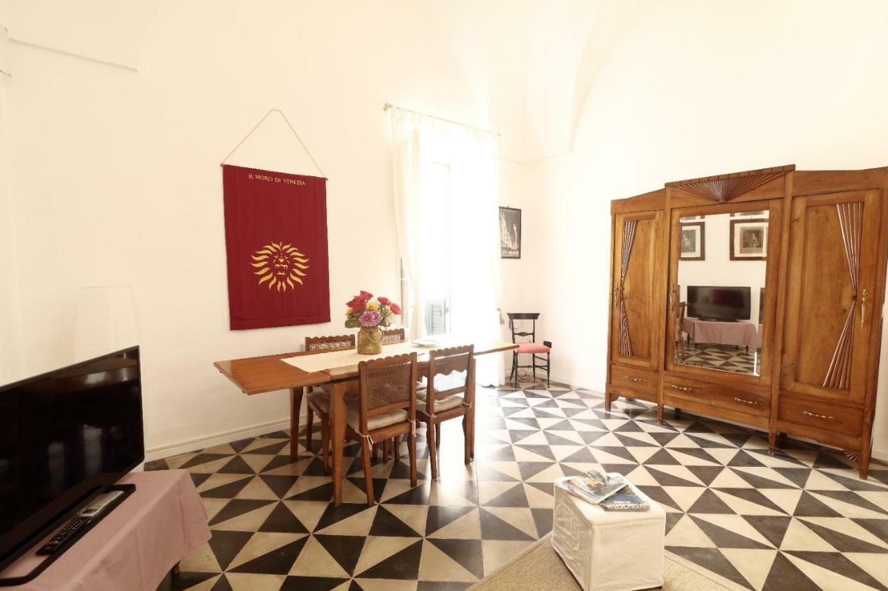 Slow Lecce - Old Town Apartment Sit Exterior foto